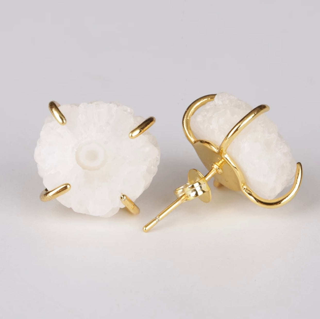 White stone quartz earring stud