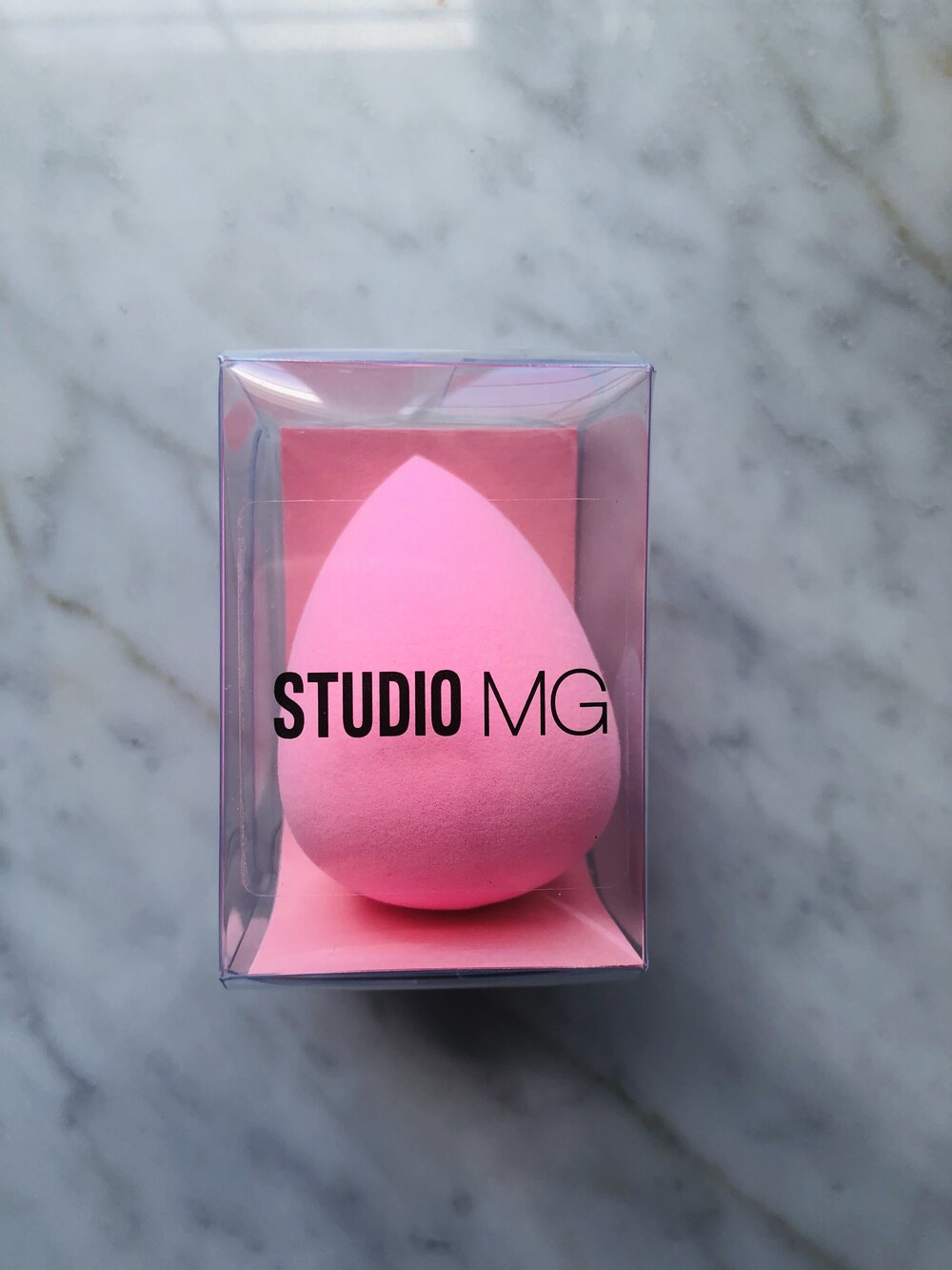 bubble gum pink makeup blender